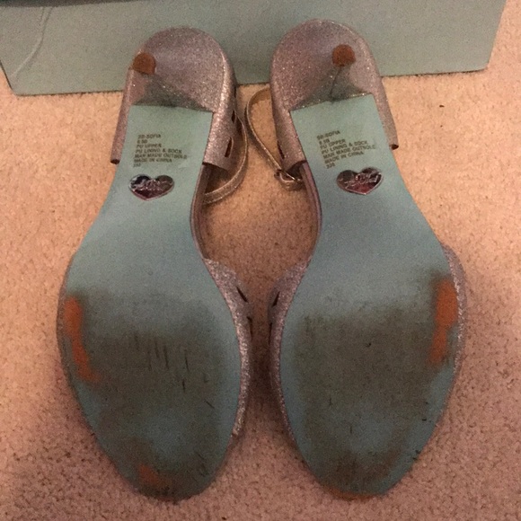 Betsy Johnson Heels: Blue Collection - Picture 2 of 4